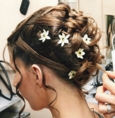 coiffure chignon boucle