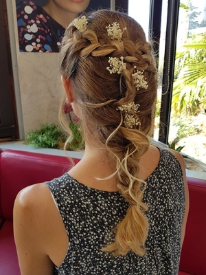 coiffure de mariée avec tresse blonde